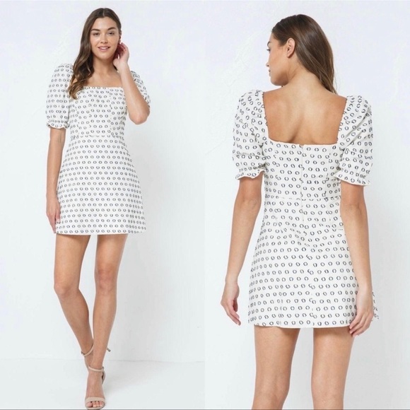fore Dresses & Skirts - FORE Linen Mini Size Medium